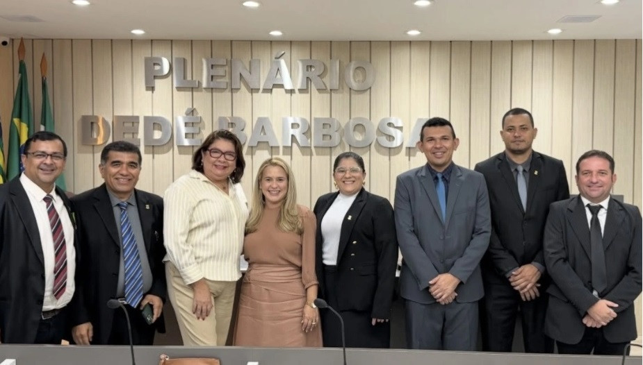 Vereadora Andréa Amaral assume presidência da Câmara Municipal de Altos