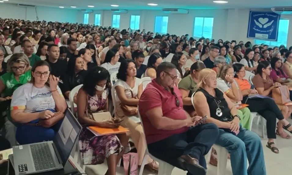 Vereadora Andréa Amaral participa de Jornada Pedagógica de Altos