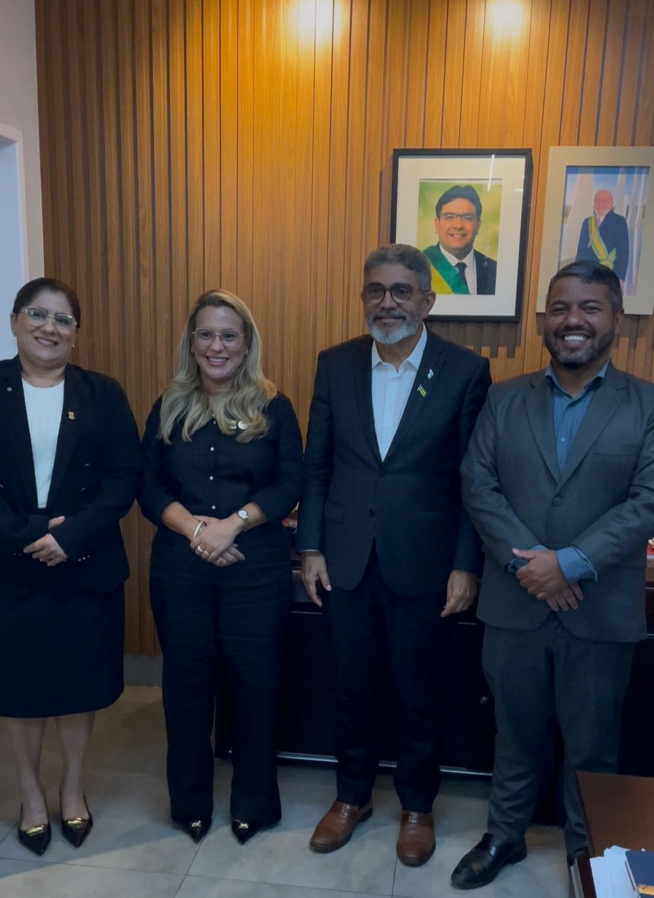 Vereadoras de Altos solicitam viatura lilás e Delegacia da Mulher em agenda na Secretaria de Segurança